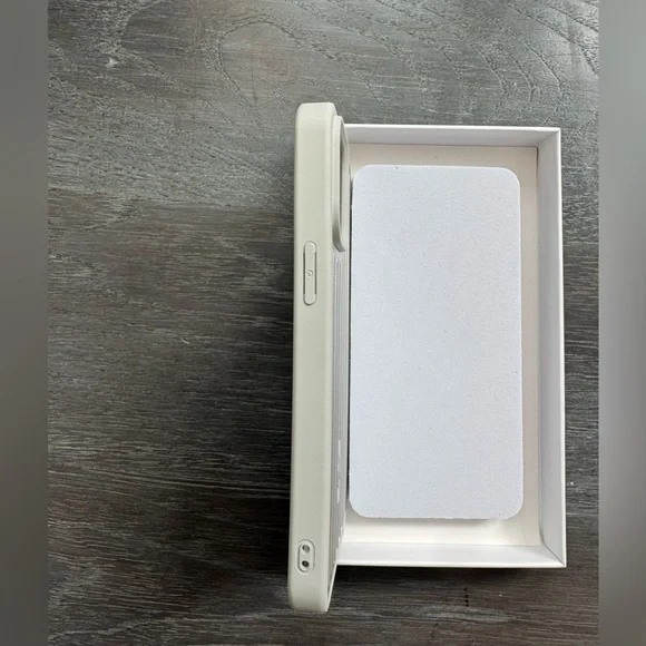 Rimowa iPhone case Aluminum iPhone 16 Pro~16 pro Max - Picture 6 of 8